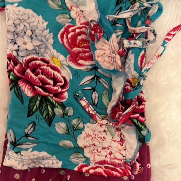 Posh Peanut Ruffle tie front Kimono top and footed bottoms - Picture 2 of 6